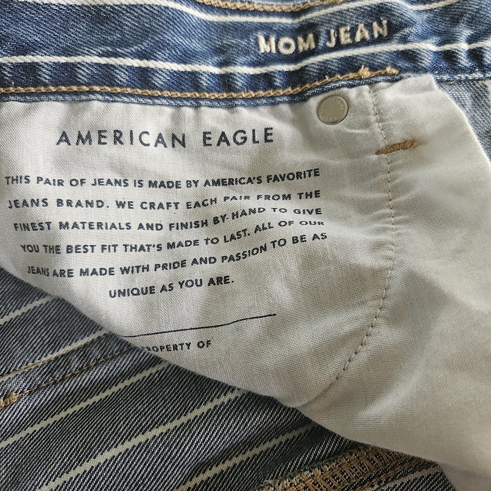 America Eagle Blue Striped Mom Jeans Size 16 - Picture 3 of 12
